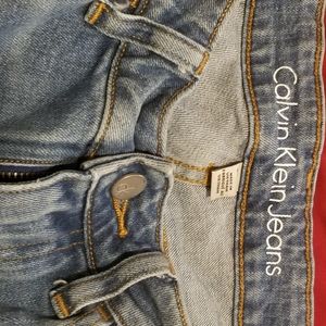 Young men's Calvin Klein 29x30 jeans